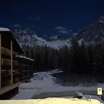 The Window To The Mountains Apartment